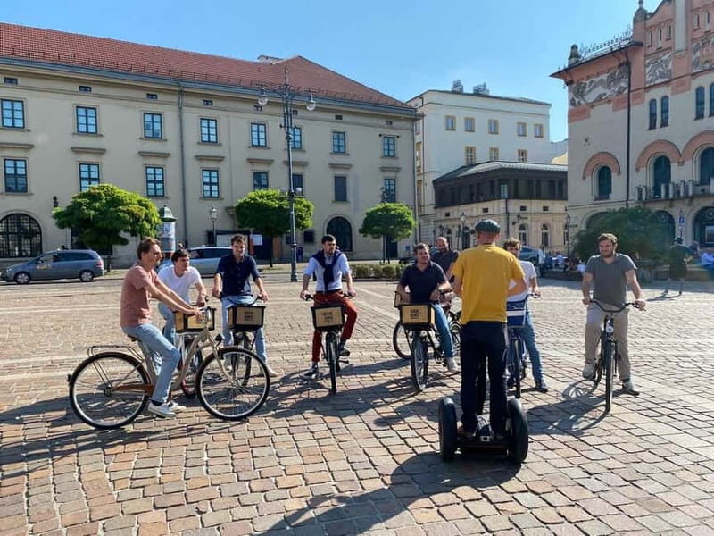 Krakow: 4h Old Town, Jewish Quarter and Getto Bike tour - The Guide: Knowledgeable and Engaging