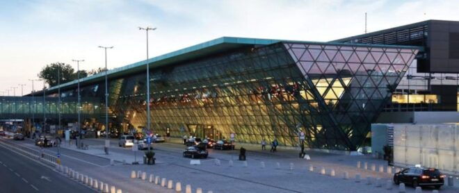 Kraków Airport Private Transfer - Kraków City Center - Comparing Alternatives