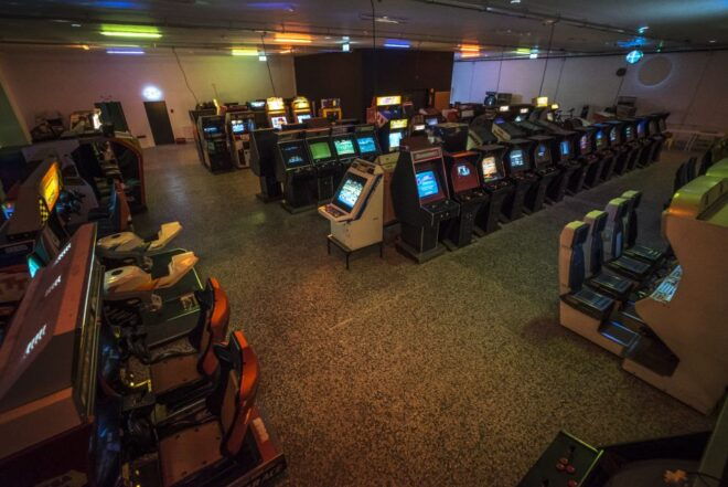 Krakow Arcade Museum Entrance Ticket With Free Play - Collection Highlights