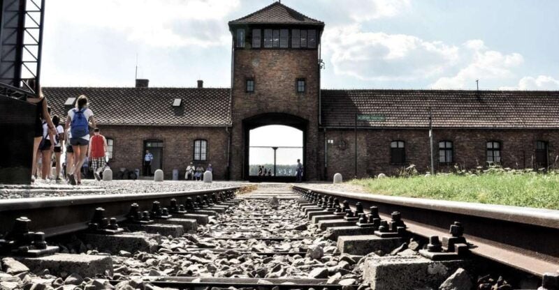 Krakow: Auschwitz-Birkenau Guided Tour Pickup/Lunch Options - Who Is This Tour Best For?