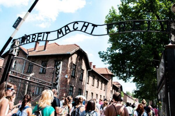 Krakow: Auschwitz-Birkenau Guided Tour Pickup/Lunch Options - Frequently Asked Questions