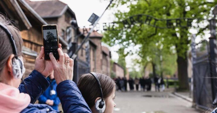 Krakow: Auschwitz & Birkenau Licensed Tour & Pickup Options - Pricing and Availability