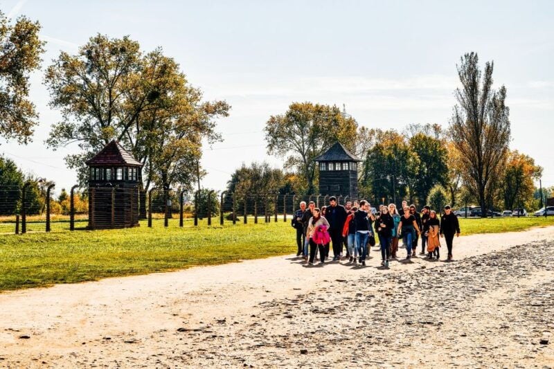 Krakow: Auschwitz-Birkenau Live Guided Tour & Hotel Pickup - What’s Included and What to Consider