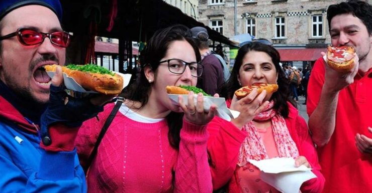 Krakow: Bites and Sights Guided Walking Tour With Royal Road - Tour Details