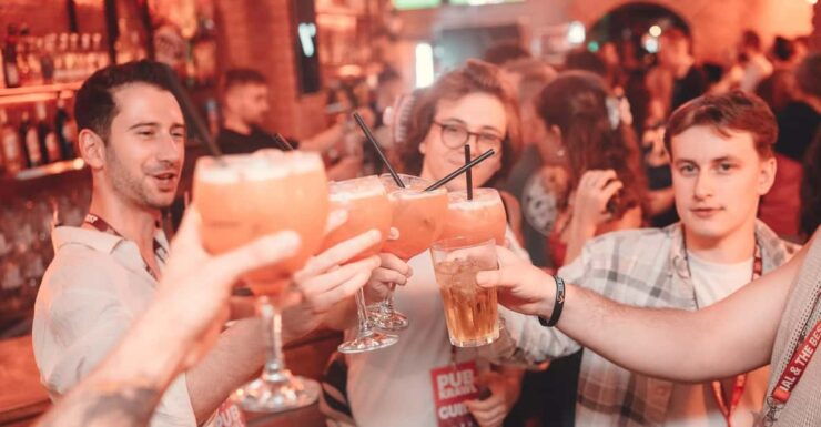 Krakow: Bottomless Brunch With 3-Course Meal and Drinks - Key Points