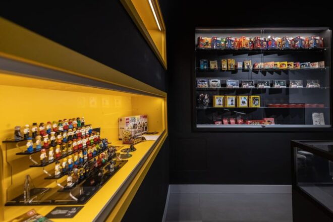 Krakow: Bricks & Figs Museum Entry Ticket - LEGO® Figurine Exhibition