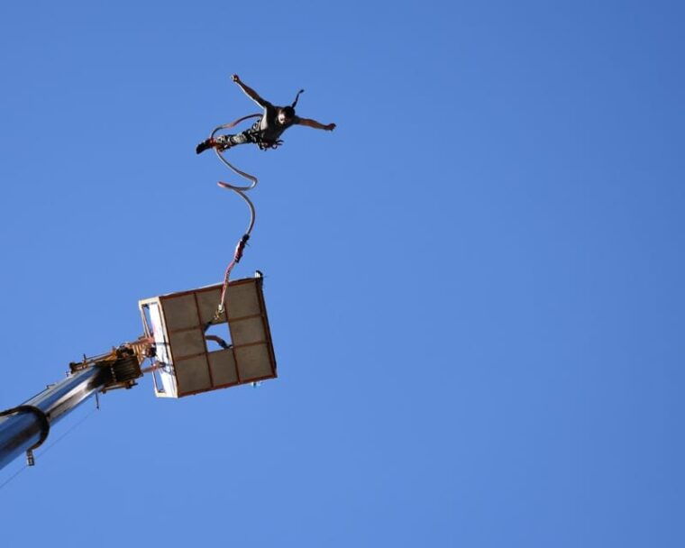 Krakow: Bungee Jumping - How the Logistics Work