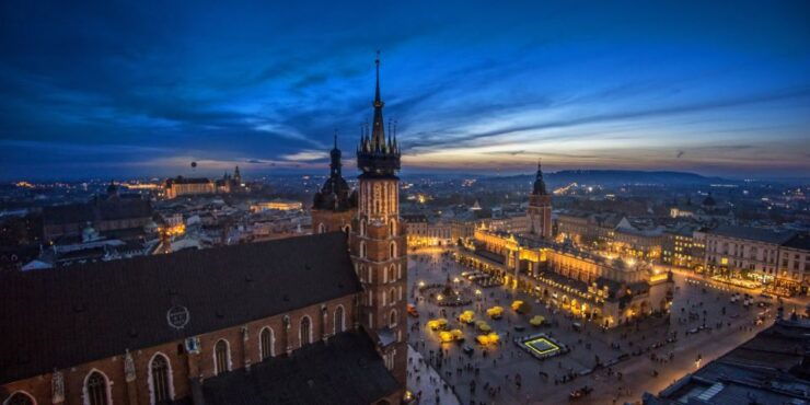 Krakow by Night - Historic Streets Exploration