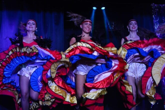 Krakow: Cabaret Show With Optional Dinner - Location and Accessibility