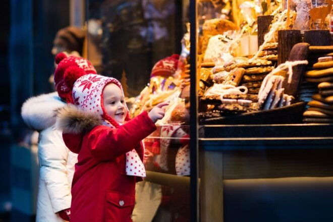 Krakow Christmas Market Walking Tour - Market Features