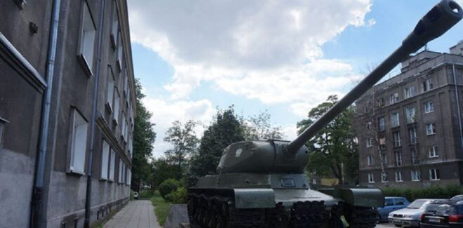 Krakow: Communism Bike Tour - Visiting Nowa Huta