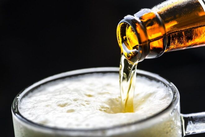 Krakow: Craft Beer Tasting City Walking Tour - Craft Beer Tasting