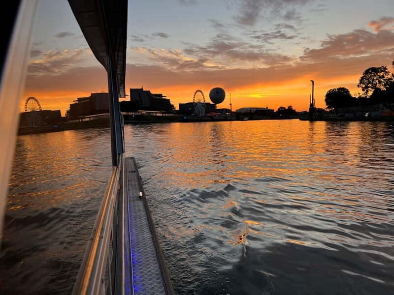 Krakow: Day or Night Vistula River Cruise with Audio Guide - Good To Know