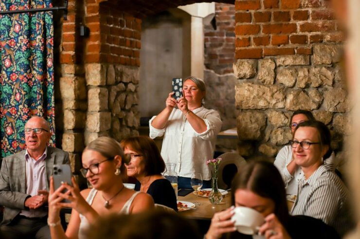 Krakow : Folk Show Dinner Drinking and Fun ! Book Now! - Experience Highlights
