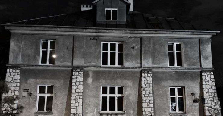 Krakow: Following the Footsteps of Oscar Schindler - Guided Exploration of KL Płaszów