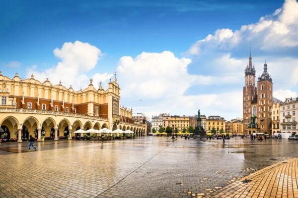 Krakow: Guided/Golf Cart Tour W/ Wawel & Underground Museum - Market Square Underground Museum