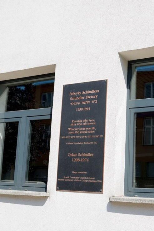 Krakow: Guided Tour of Schindlers Factory & Jewish Ghetto - Key Points