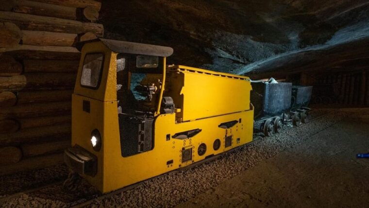 Krakow: Guided Tour to Wieliczka Salt Mine with Transport - Summary: Who Is This Tour Best For?