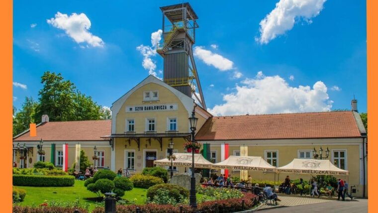 Krakow: Guided Tour to Wieliczka Salt Mine with Transport - FAQs