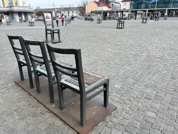 Kraków Holocaust Tour - Availability and Languages