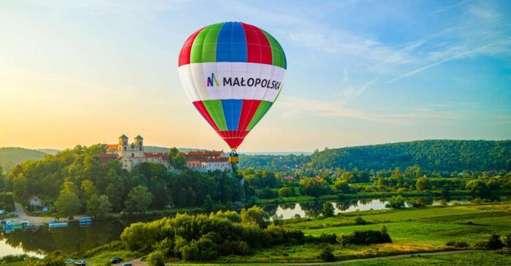 Kraków: Hot Air Balloon Flight With Champagne - Booking Information