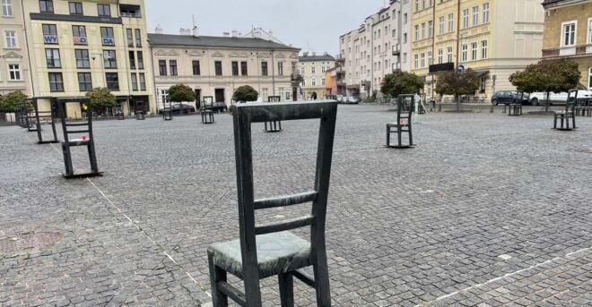 Kraków: Jewish Quarter and Ghetto Self-Guided Walking Tour - Key Locations and Historical Significance