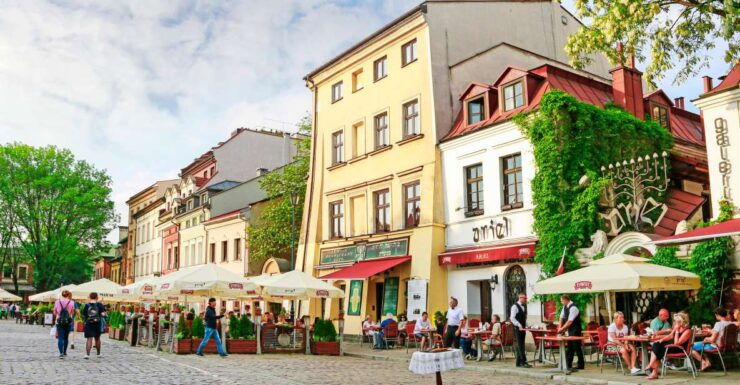 Krakow: Jewish Quarter and Schindler's Factory Guided Tour - Inclusions and Amenities