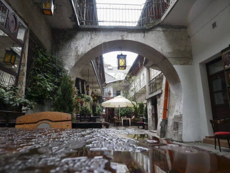 Krakow: Jewish Quarter and Schindler's Factory Guided Tour - Tour Overview