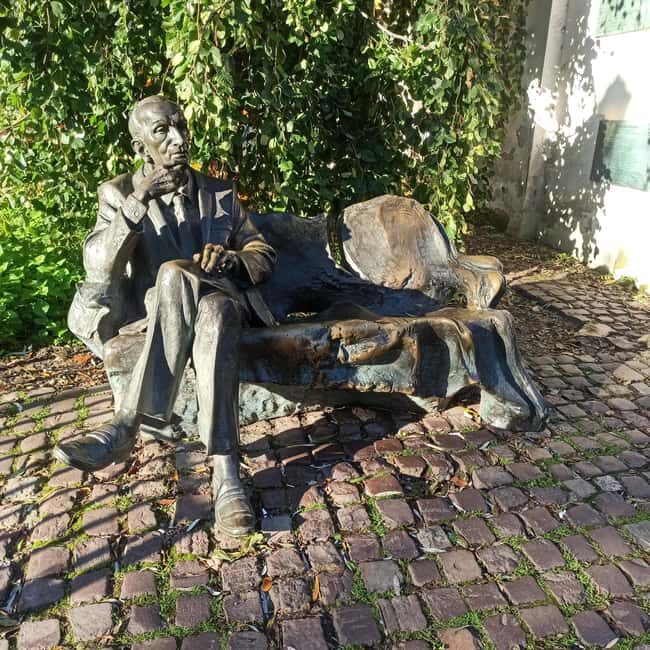 Krakow: Kazimierz Jewish Quarter Guided Walking Tour - Good To Know