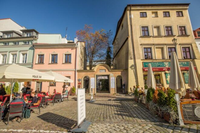 Krakow: Kazimierz Jewish Quarter Walking Tour - Tour Highlights