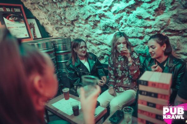 Krakow: Kazimierz Pub Crawl With 1-Hour of Unlimited Drinks - Reviews