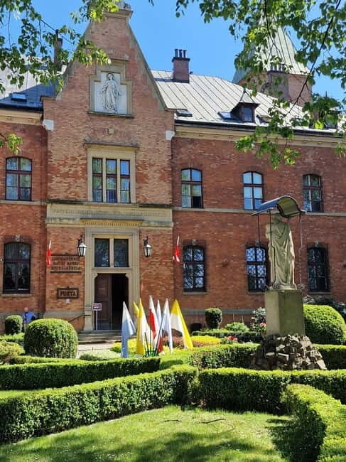 Krakow- Lagiewniki John Paul II Center and Divine Mercy - FAQ