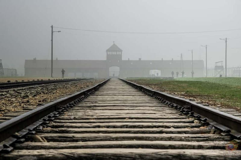 Krakow: Last Minute Auschwitz-Birkenau Guided Tour - Good To Know