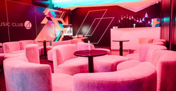 Krakow Nightclub: VIP Room Group Booking - Frequently Asked Questions