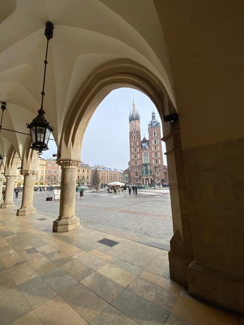 Krakow: Old Town and Kazimierz Guided Bike Tour - Itinerary Highlights