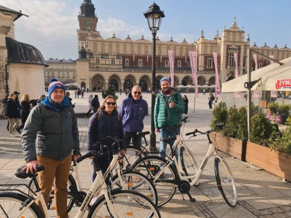 Krakow: Old Town and Kazimierz Guided Bike Tour - Customer Feedback