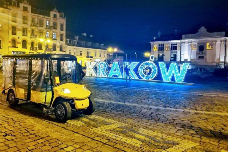Krakow: Old Town by Golf Cart, Wawel, & Wieliczka Salt Mine - Royal Splendor: Wawel Castle Exploration