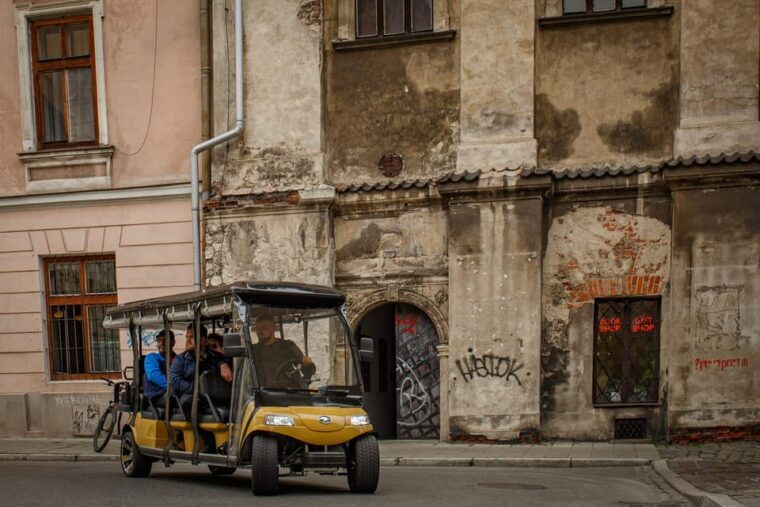 Krakow: Old Town City Sightseeing Tour Eco Buggy Golf Cart - What to Expect from the Tour