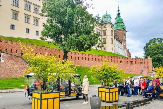 Krakow: Old Town City Tour in a Golf Cart - Customer Feedback and Ratings