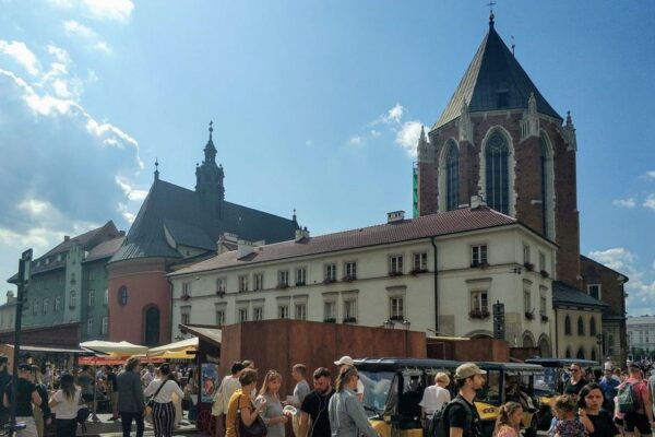 Krakow: Old Town City Tour in a Golf Cart - Cancellation Policy and Payment