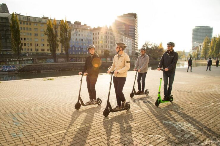 Krakow: Old Town E-Scooter Tour - Experience Highlights