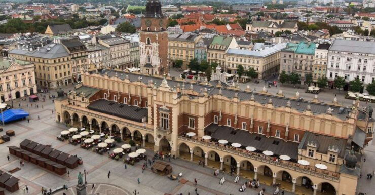 Krakow: Old Town, Ghetto, and Kazimierz Golf Cart Tour - Tour Overview