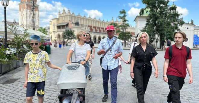 Krakow Old Town Highlights Private Walking Tour - Experience Features