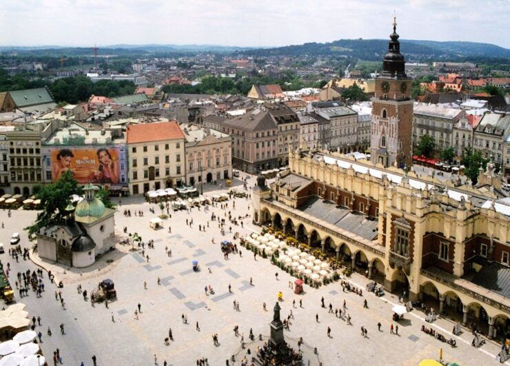 Krakow Old Town Highlights Private Walking Tour - Tour Experience Highlights