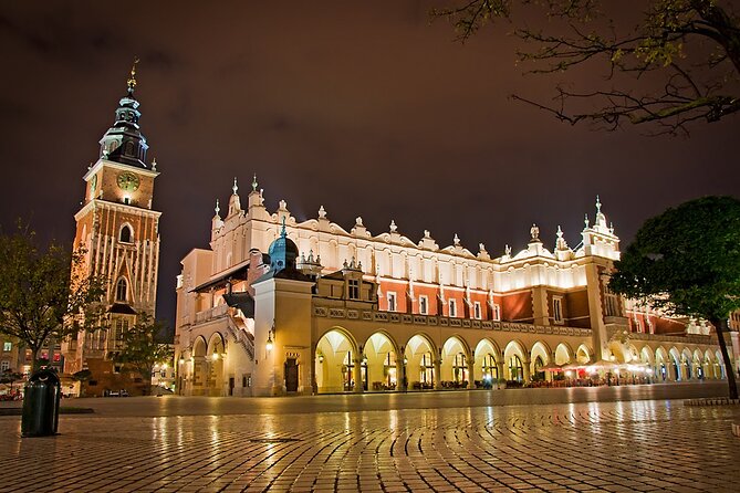 Krakow Old Town Private Walking Tour - Directions
