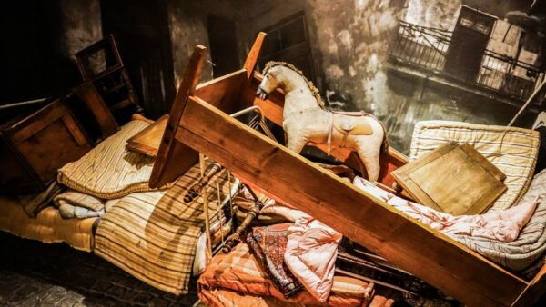 Krakow: Oskar Schindlers Factory Entry Ticket - Schindlers Heroic Efforts