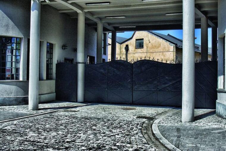 Krakow: Oskar Schindler's Factory Guided Tour&Pickup Options - The Krakow Ghetto Connection