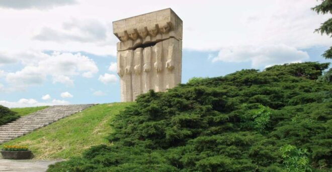 Krakow: Plaszow Concentration Camp Walking Tour - Important Considerations