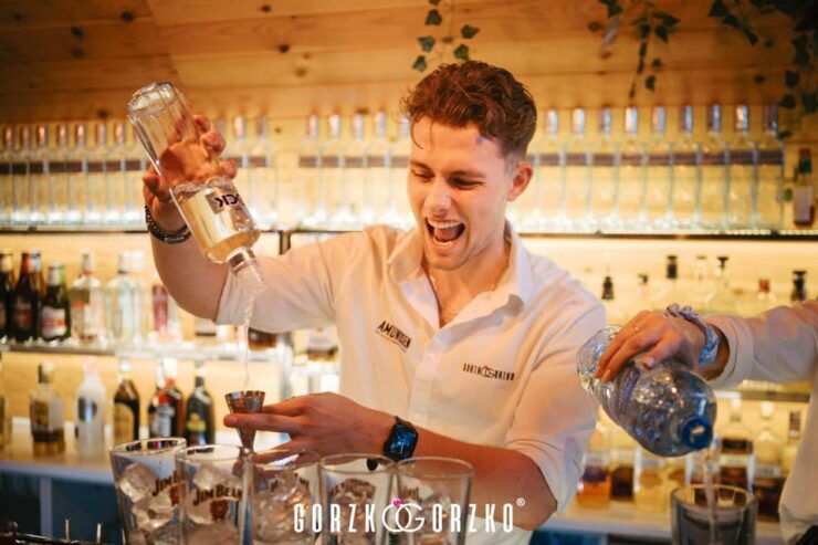Kraków: Polish Wedding Party With Welcome Drink - Key Points