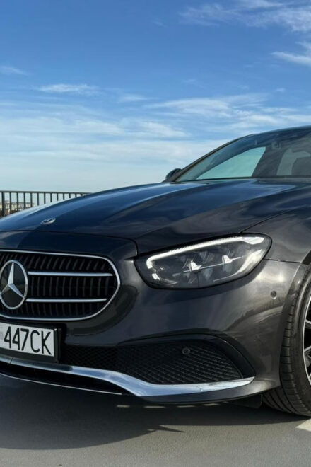 Krakow: Premium Private Transfer to Ostrava, Czech Republic - Pricing and Duration